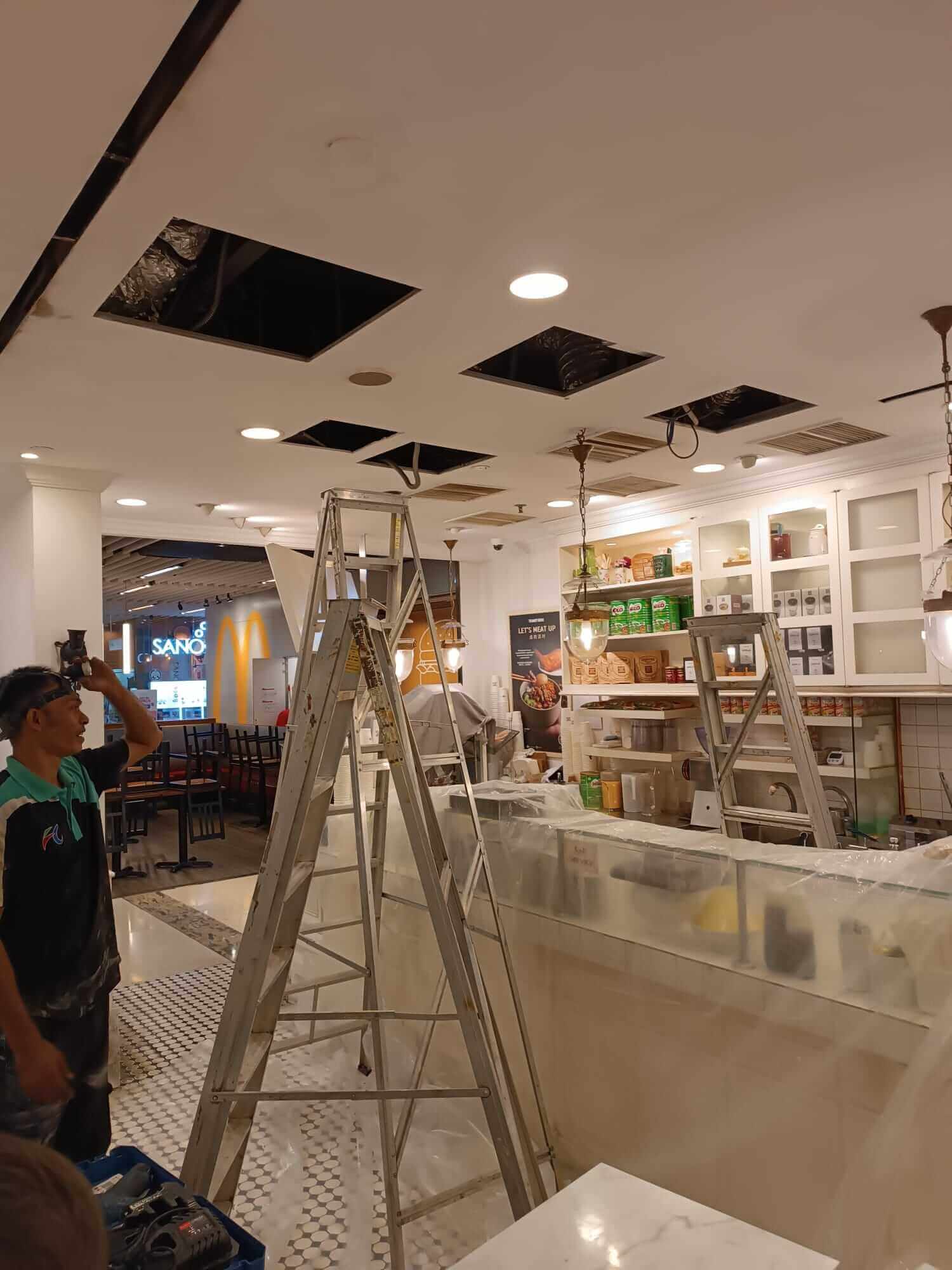 Aircon Servicing For A Fb Outlet